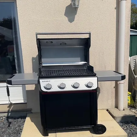 Maison Avec Piscine Chauffee, Plages Du Debarquement بيت للعطل Crouay