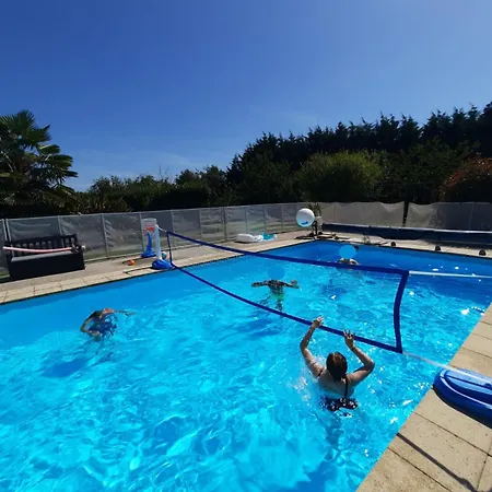 Maison Avec Piscine Chauffee, Plages Du Debarquement
