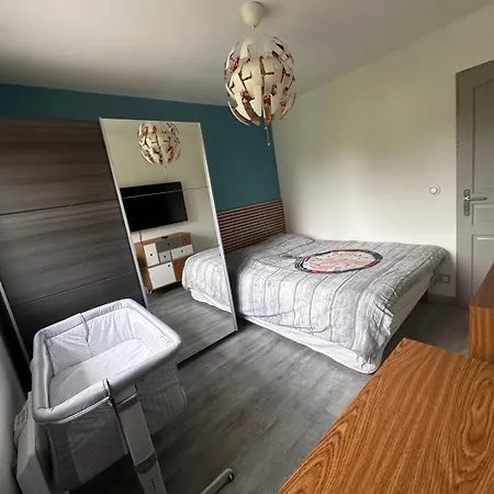 Maison Avec Piscine Chauffee, Plages Du Debarquement بيت للعطل *