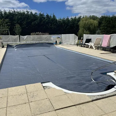 بيت للعطل Maison Avec Piscine Chauffee, Plages Du Debarquement Crouay