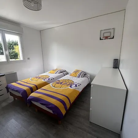 Maison Avec Piscine Chauffee, Plages Du Debarquement Σπίτι διακοπών *