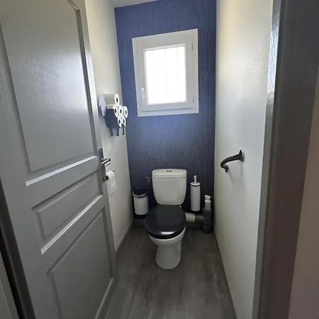 Maison Avec Piscine Chauffee, Plages Du Debarquement