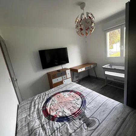 Maison Avec Piscine Chauffee, Plages Du Debarquement بيت للعطل *