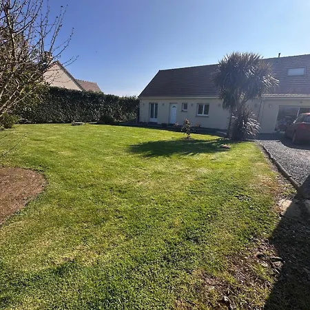 Maison Avec Piscine Chauffee, Plages Du Debarquement بيت للعطل Crouay