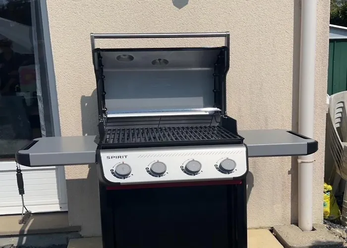 Maison Avec Piscine Chauffee, Plages Du Debarquement Feriehus Crouay