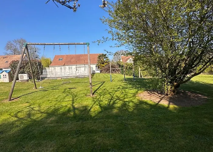 Maison Avec Piscine Chauffee, Plages Du Debarquement Feriehus
