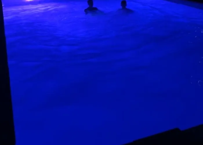 Maison Avec Piscine Chauffee, Plages Du Debarquement