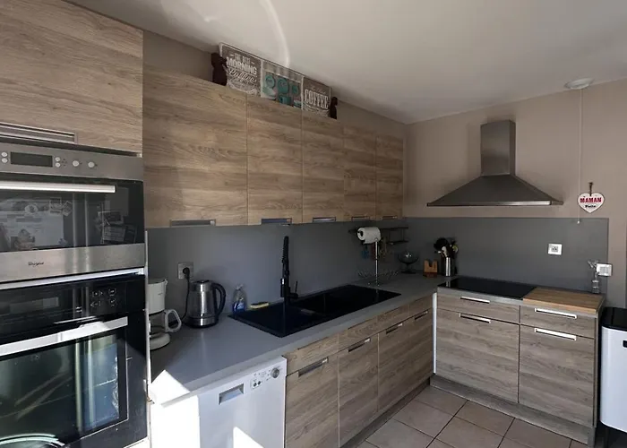 Feriehus Maison Avec Piscine Chauffee, Plages Du Debarquement