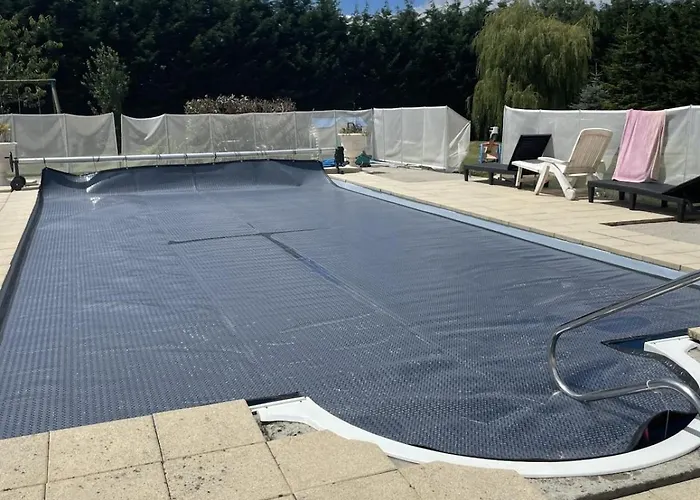 Feriehus Maison Avec Piscine Chauffee, Plages Du Debarquement Crouay