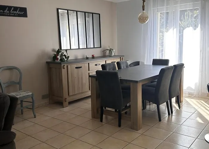 Maison Avec Piscine Chauffee, Plages Du Debarquement