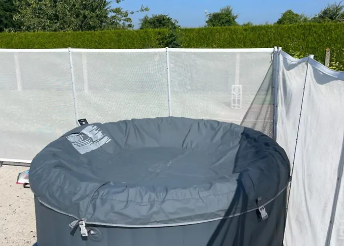 Maison Avec Piscine Chauffee, Plages Du Debarquement *